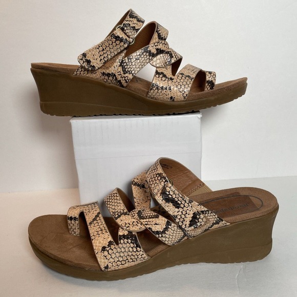 Baretraps Theanna Sandals Faux Snakeskin Wedge Sandals Size 9M Brown Beige - Picture 1 of 11